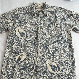Men’s Intrinsic Hawaiian shirt